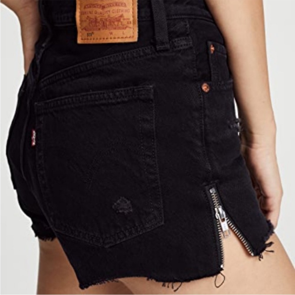 Levi's 501 Black Dark High Rise Button Fly Shorts NWT sz 30